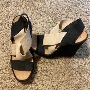 NWOT Pedro Garcia Wedges
